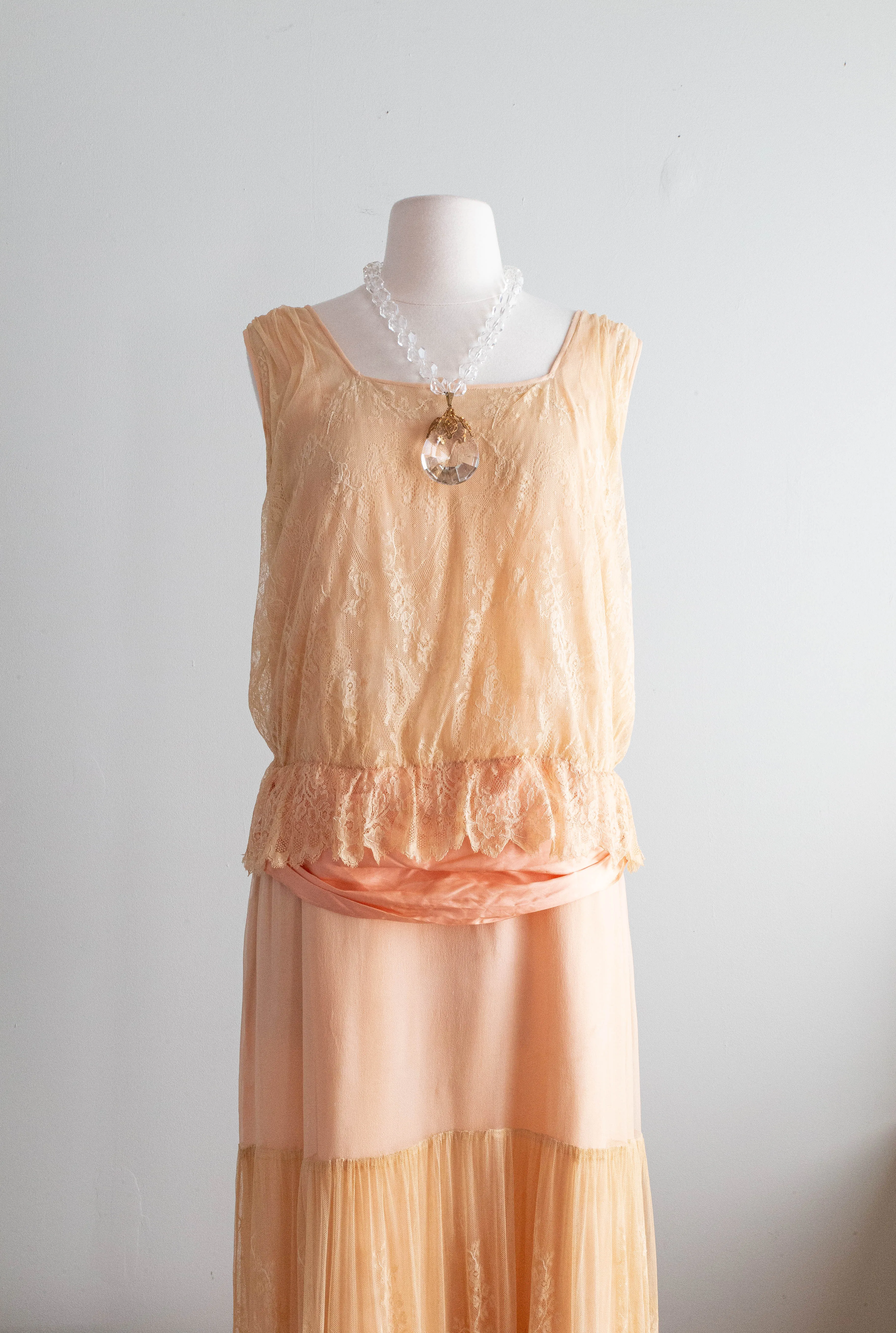 1920's Peach Silk Chiffon Flapper Dress With Antique Lace / Medium