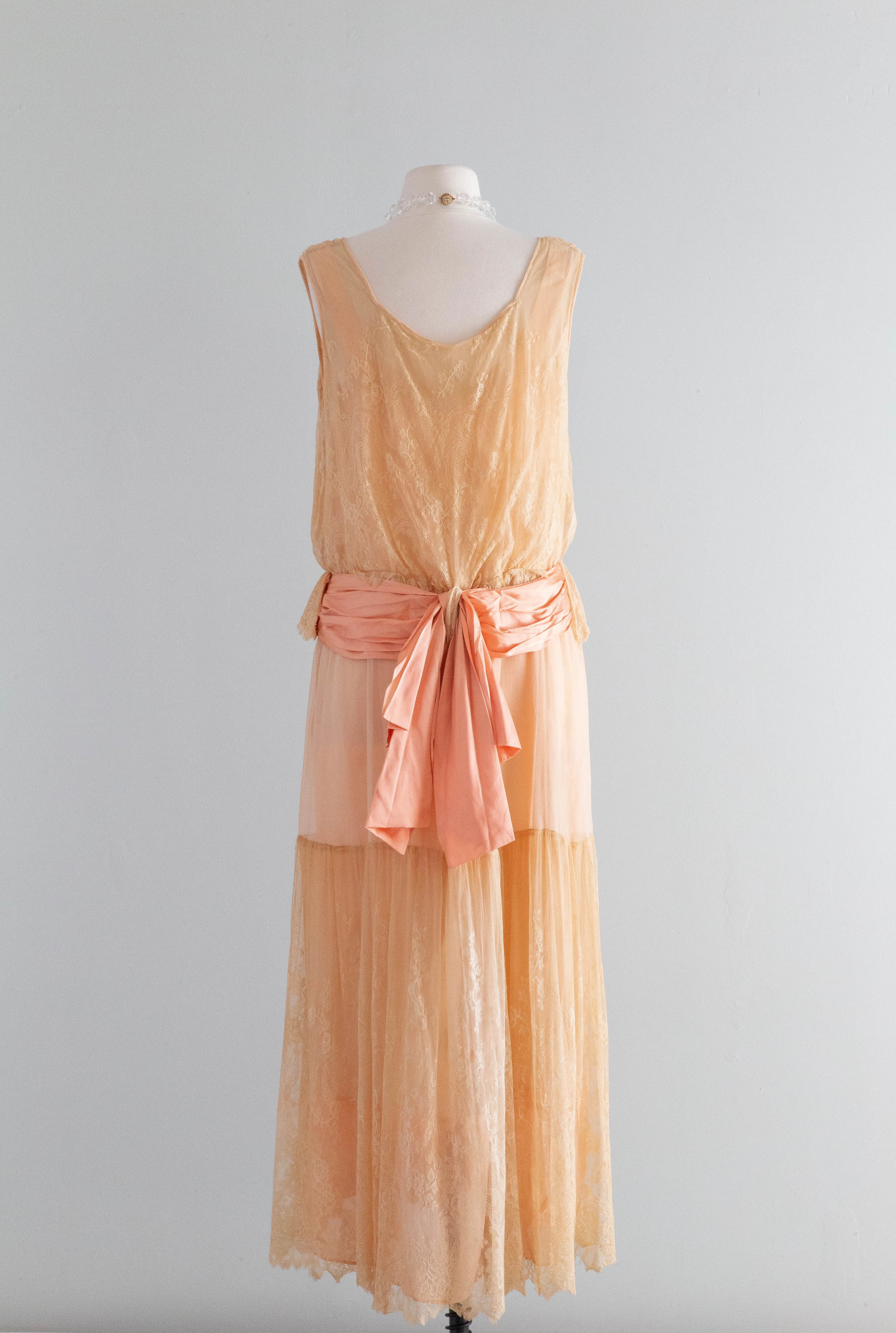 1920's Peach Silk Chiffon Flapper Dress With Antique Lace / Medium