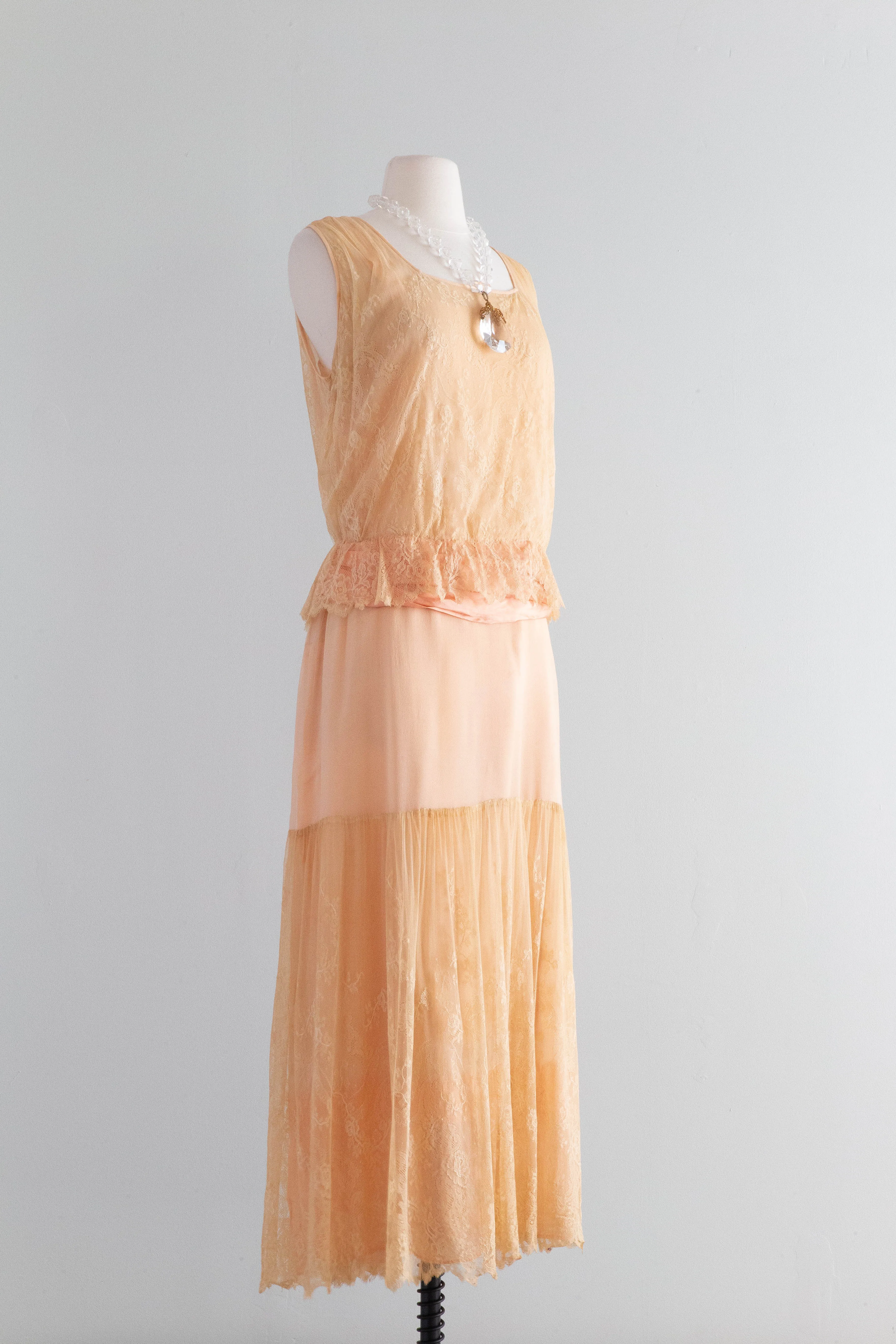 1920's Peach Silk Chiffon Flapper Dress With Antique Lace / Medium