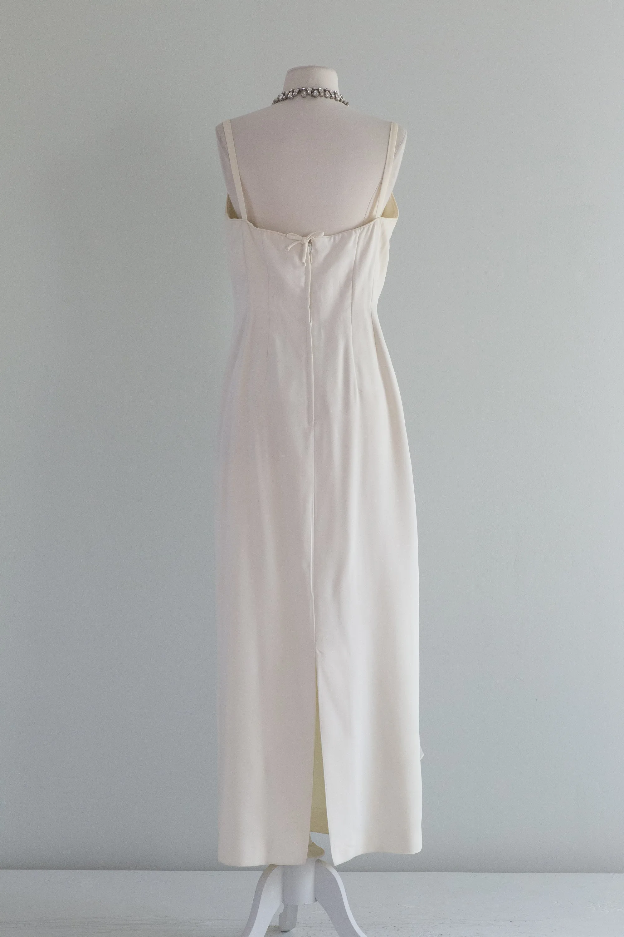 1950's Hollywood Glamour Gown in Ivory With Chiffon Sash / Waist 28"