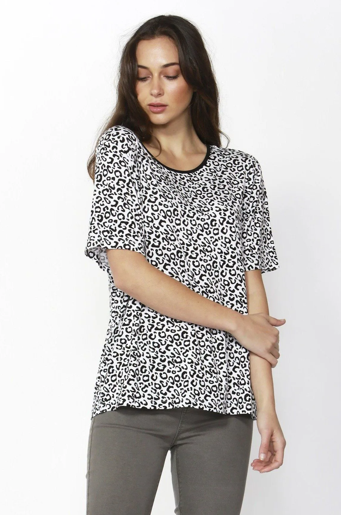 Betty Basics Los Angeles Tee in Snow Leopard