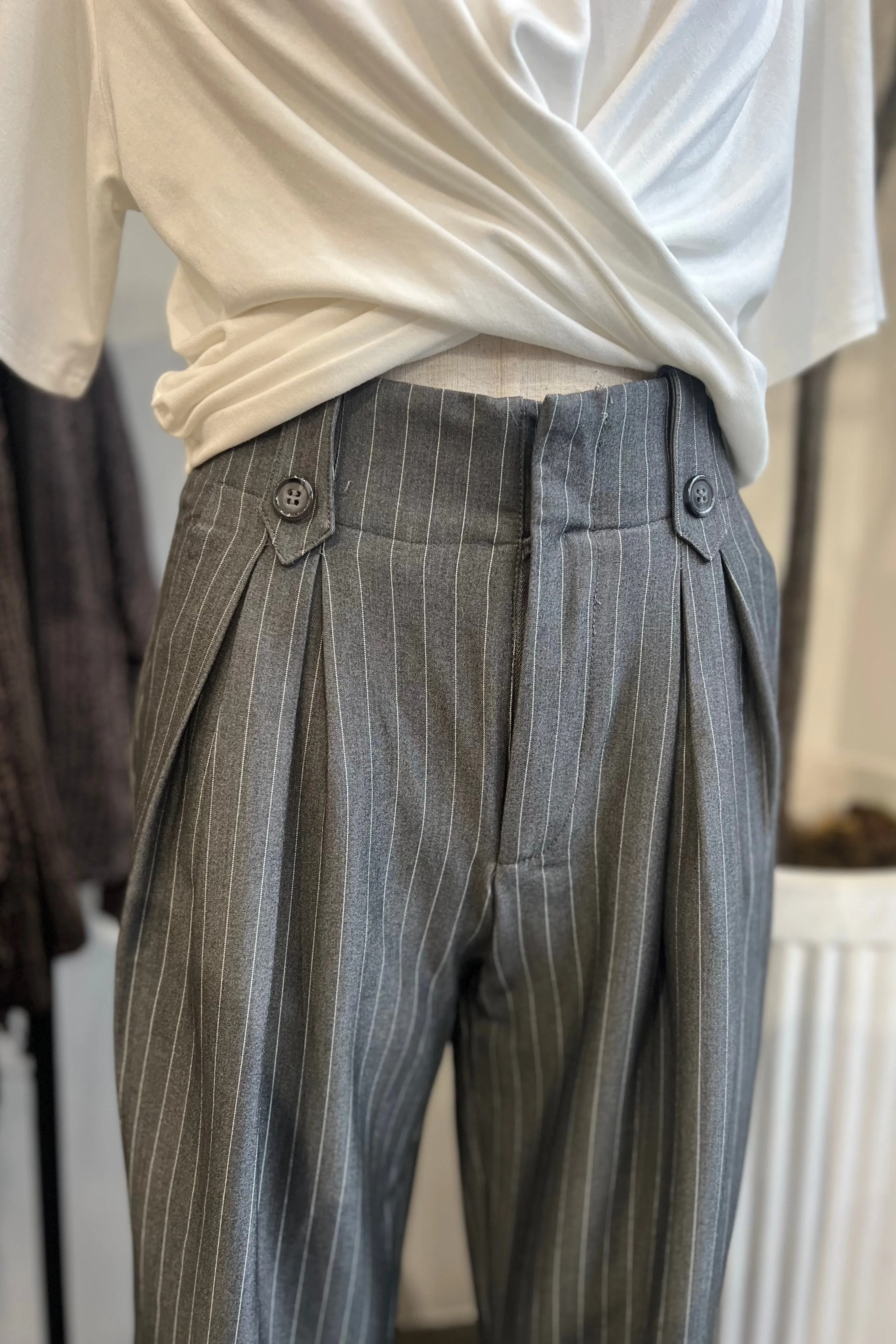 DYLAN PINSTRIPE PLEATED PANTS