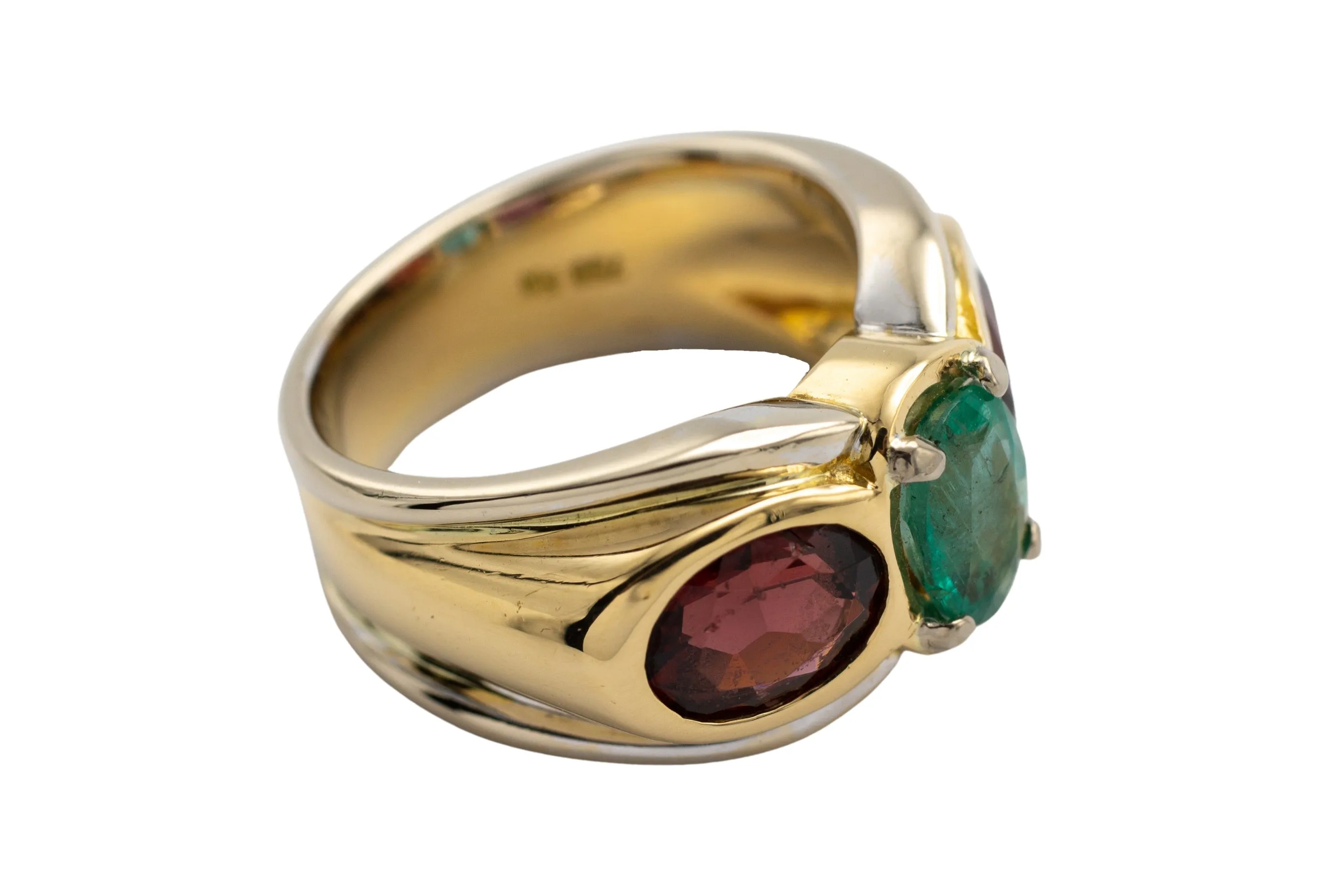 Emerald and garnet ring in 18 carat gold