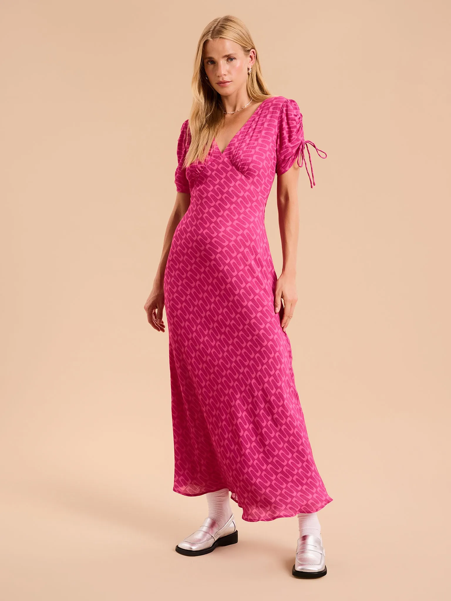 Jemima Retro Wave Print Midi Dress